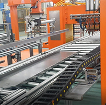 自動化門板加強筋91视频APP污网站生產線